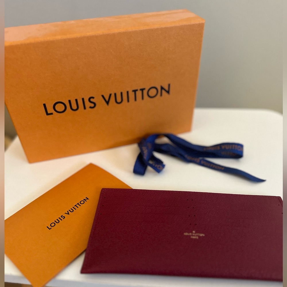 Bought in Paris! Authentic Louis Vuitton LV Felicie Card Holder Wallet Fuschia